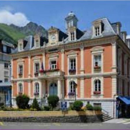 T2 Renove Avec Terrasse, Parking Prive, Local Velos A Cauterets - Fr-1-401-290 외부 사진